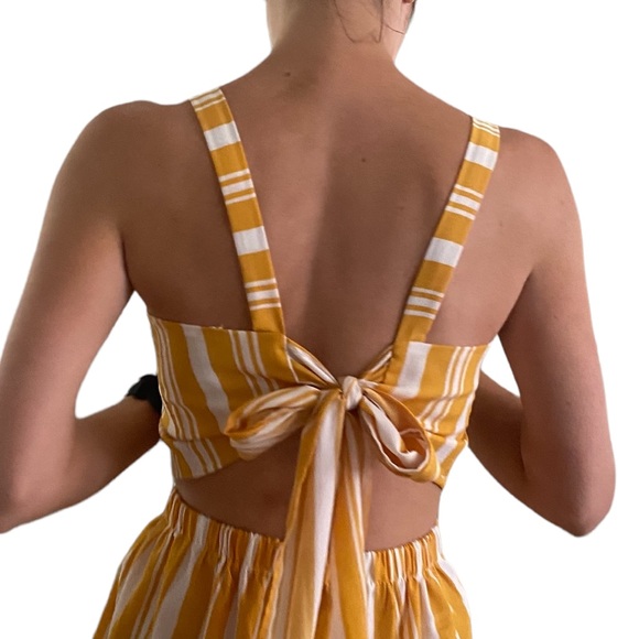 SHEIN TWO PIECE SET - Picture 2 of 3